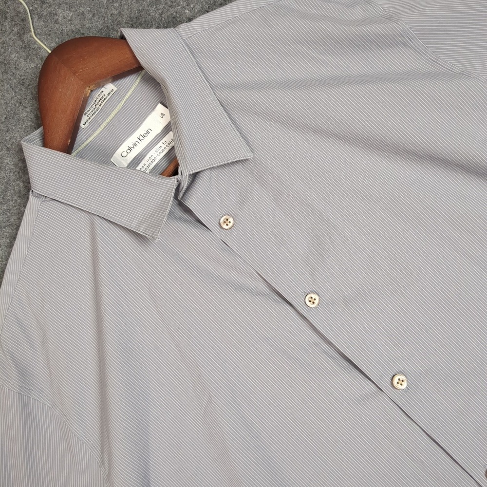 Calvin Klein Mens Slim Fit Non Iron Pinstripe Dress Shirt Gray White Size L